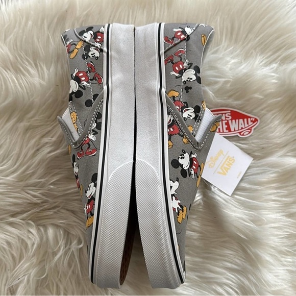 Disney x Vans | Classic Slip Ons Mickey Mouse Size 8.5 Men/10 Women NIB - Picture 9 of 10